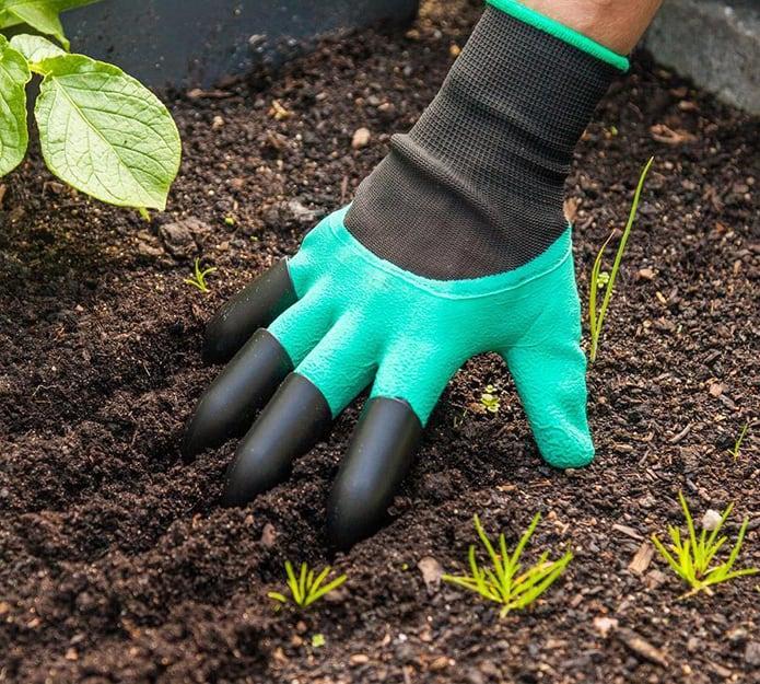 Artigli in plastica per un lavoro efficiente