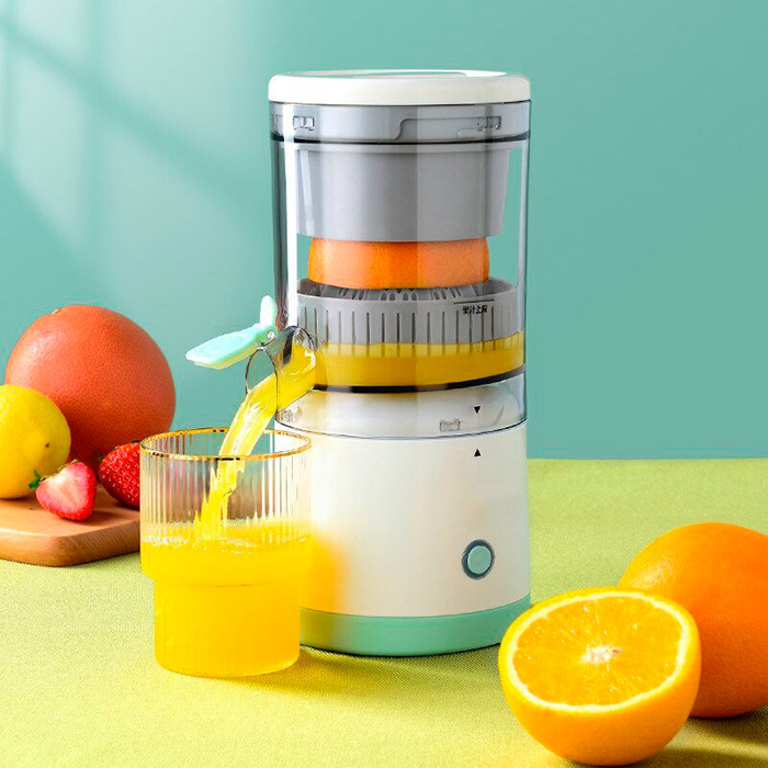 Evita bevande zuccherate e malsane: spremi un delizioso succo di frutta naturale al 100% e assicurati che il tuo corpo riceva abbastanza vitamine e antiossidanti!