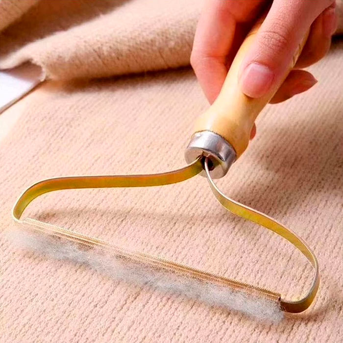 Il dispositivo di rimozione dei pelucchi rimuoverà completamente i pelucchi in eccesso dai tuoi vestiti!