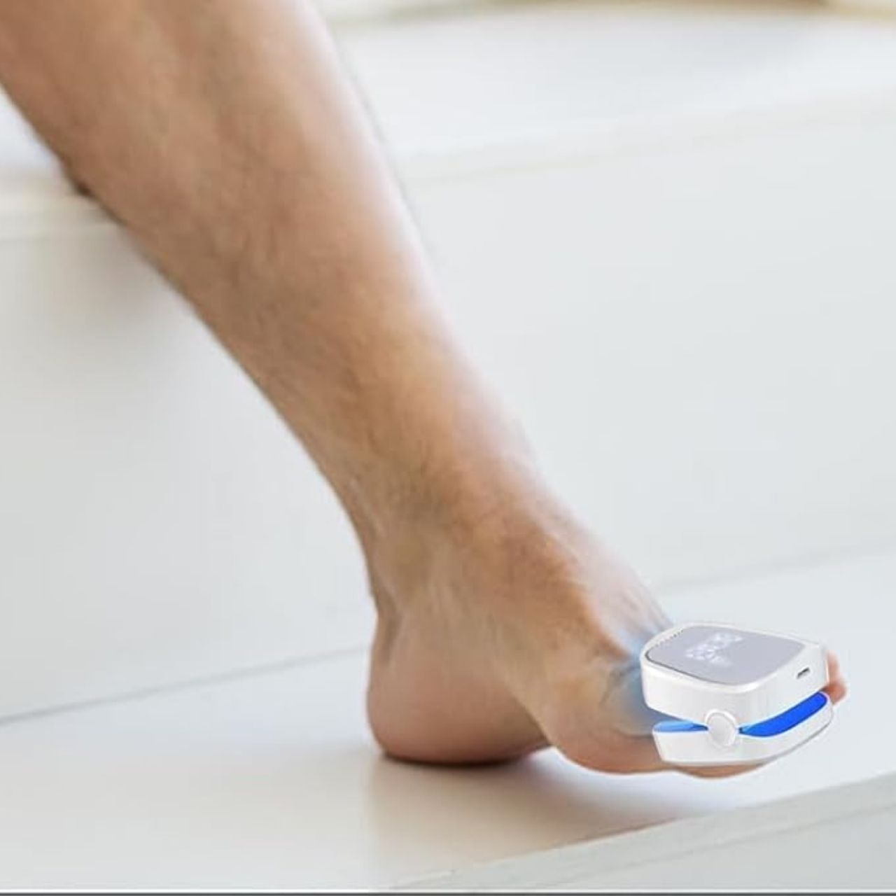 RepairNail, un dispositivo per la cura delle unghie con laser - Image 3