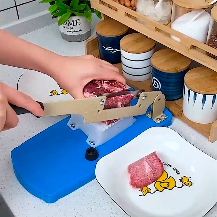 Taglia con precisione pezzi di carne, salame, frutta, verdura, dolci o pane!