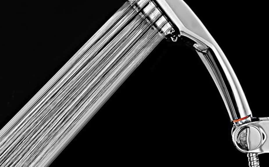 TurboShower, doccia a mano con getto potente e bsaso consumo energetico